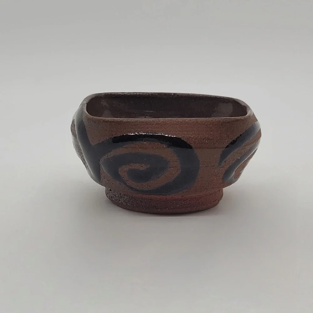Kyoto Kiyomizu-yaki Japanese Studio Pottery Tea Bowl Brown Black Swirl Chawan